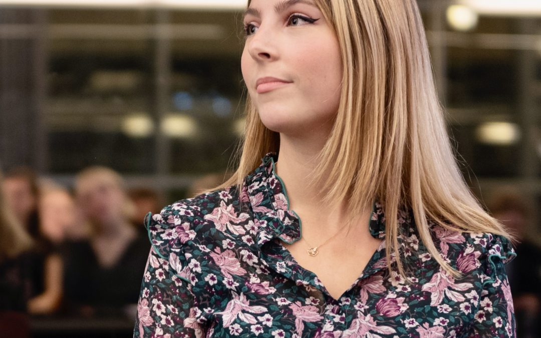 Lotte combineert lesgeven met onderzoek